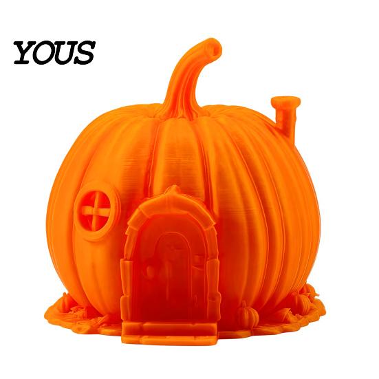 Holiday Atmosphere Tabletop Display 3D Printed Pumpkin House Ornament for Halloween, Miniature Fairy Tale Cabin Creative Halloween Party