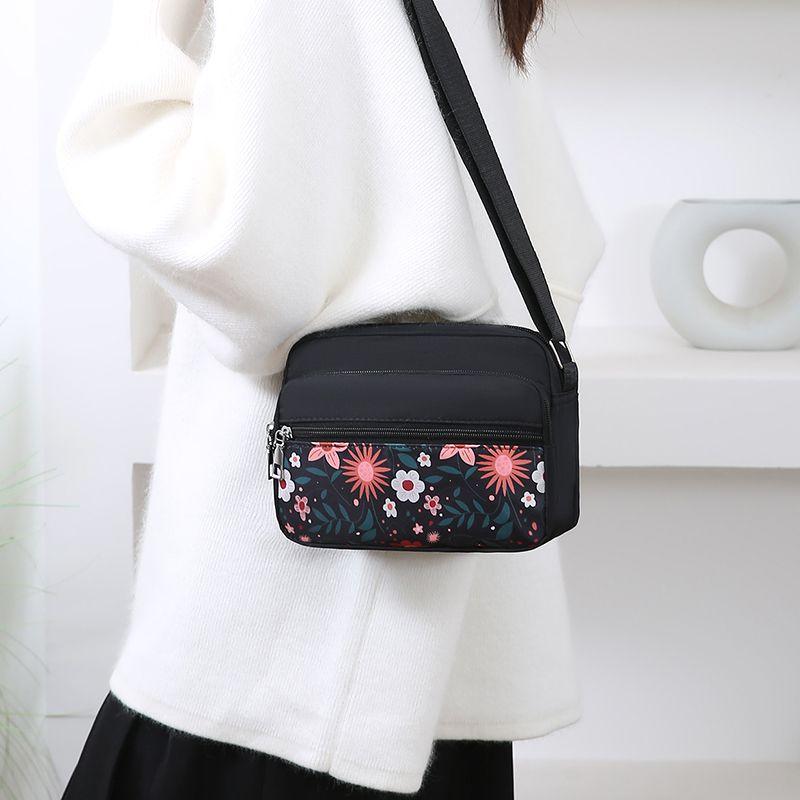 Women's Shoulder Bag Diagonal Cross Small Bag Versatile for Going Out Mobile Phone Bag Middle-aged Mother Backpack