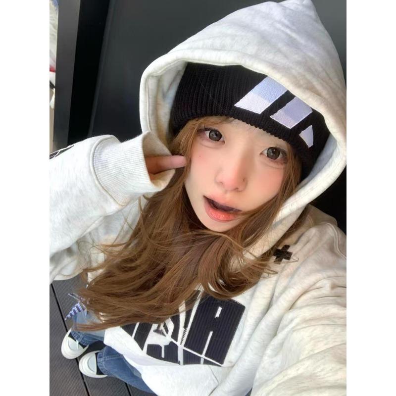 Hiphop Chic Broderad Huvtröja med Bokstav för Kvinnor Höst Vinter Plus Sammet Design Nischad High Street Jacka