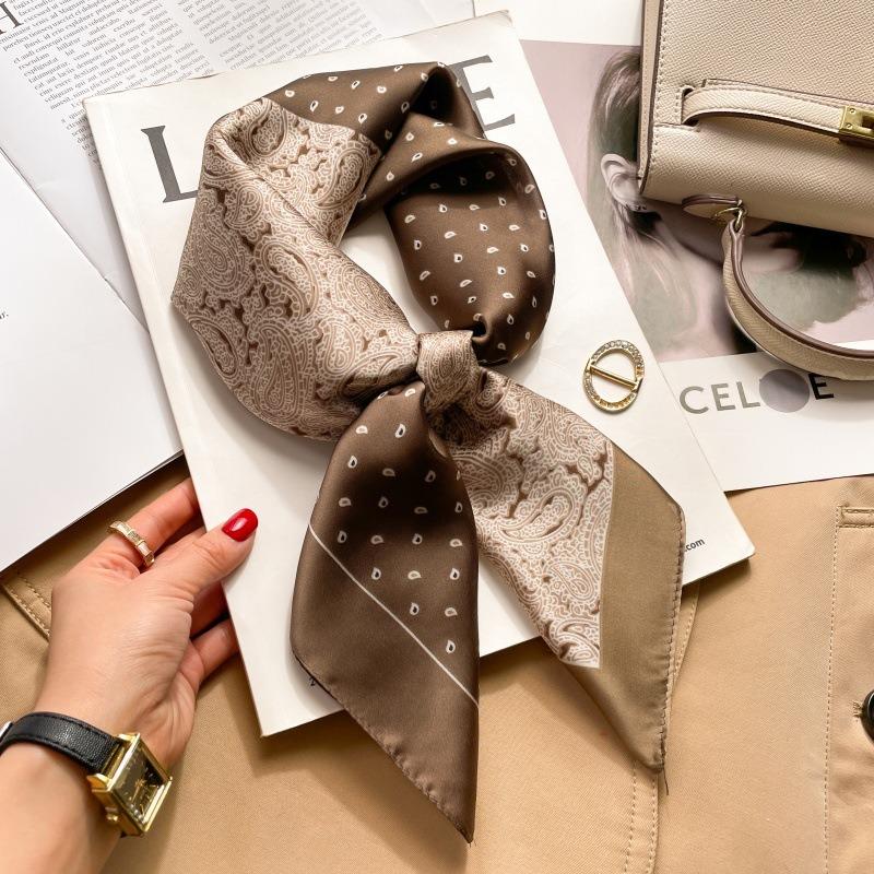 Zhang Ruonan silk scarf women's spring and summer new fashion retro accessories scarf neck high-end small square scarf