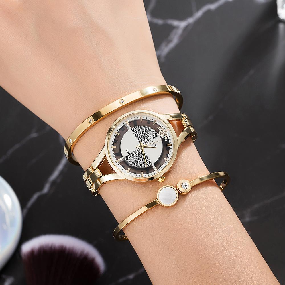 

Trendy Hollow Out Watch Women s Watch Stainless Steel Bracelet Set Internet Popular Fashion Combination Set