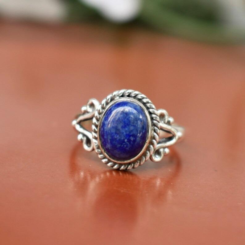 

Овальное кольцо с лазуритом и драгоценным камнем, дизайнерское кольцо ручной работы, кольцо в стиле бохо, подарок для нее, эффектное кольцо, женское кольцо 10