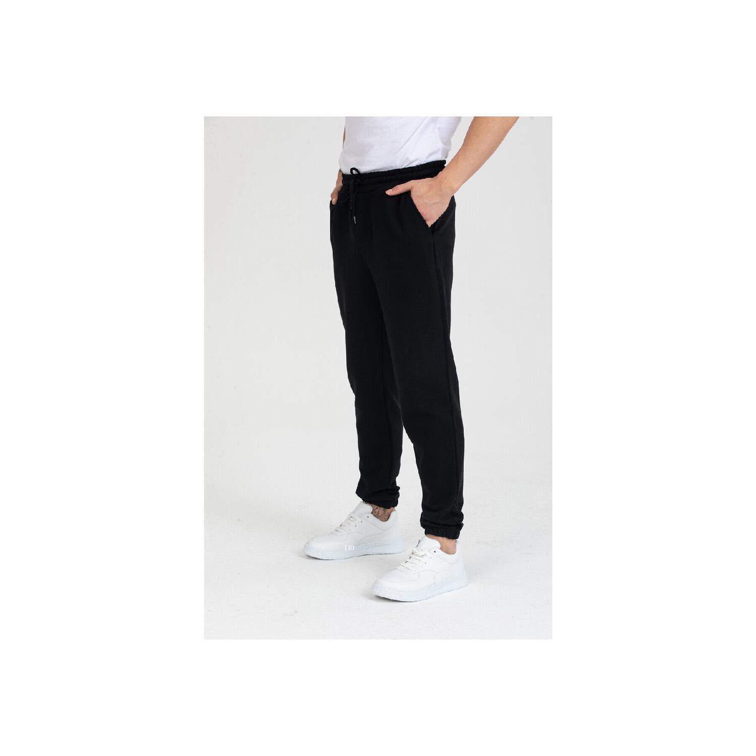 

Мужские базовые спортивные штаны с карманами и эластичными штанинами S бездна