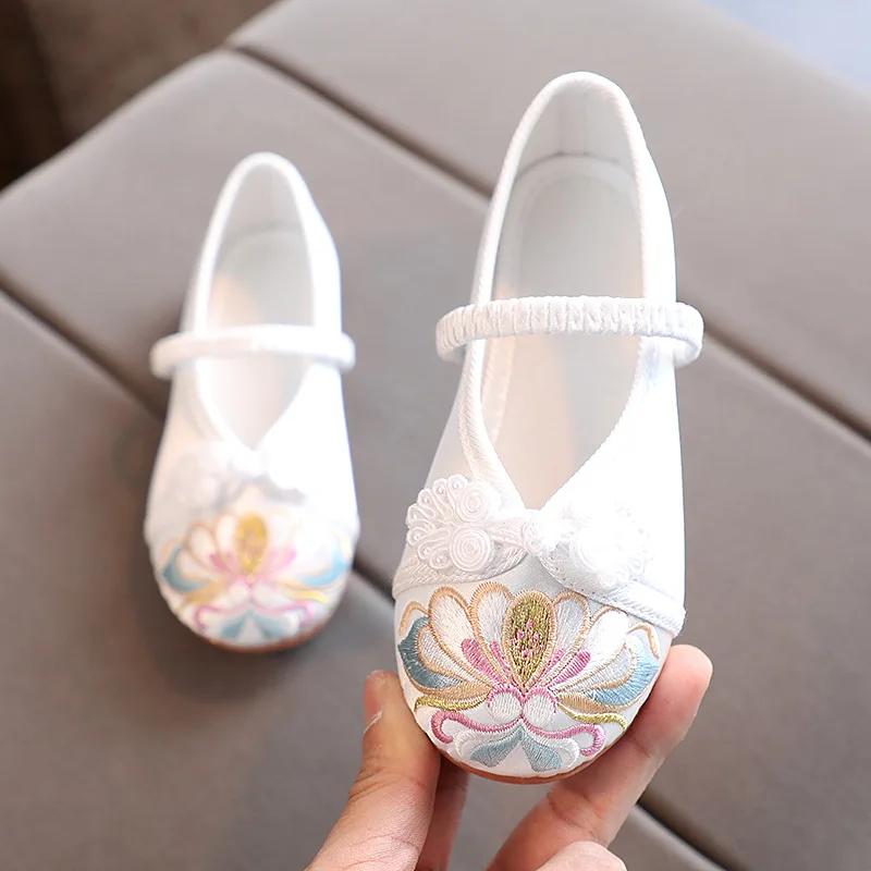 Nice Han Chinese Clothing Ancient Style National Embroidery Kids Shoes Chinese Style Handwork Silk Kids Girl Canvas Shoes I09132
