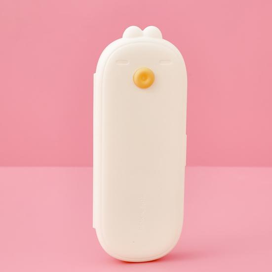 Stationery Pen Box Bunny Shape Design Sealed Snap Closure Large Capacity Pencil Case Food-Grade Silicone Soft Silicone Pen Holder School Supplies