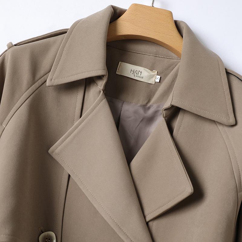 2024 Autumn British Style Women's Windbreaker: Fashionable, Slim Waist, Lapel Short Coat
