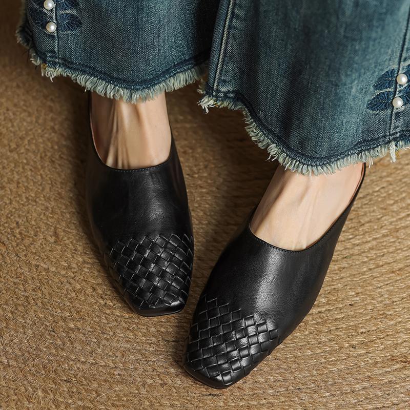 Fashion 2025 New Summer Women Mules Genuine Leather Shoes for Women Squared Toe Low Heel Shoes Cover Toe Slingback Slippers Modern