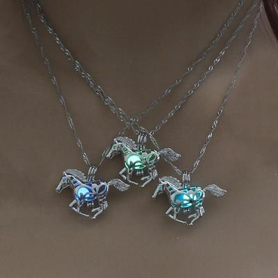 Kadın Sevimli At Kolye Zincir Kolye Noel Hediyesi Büyüleyici Takı Hediye