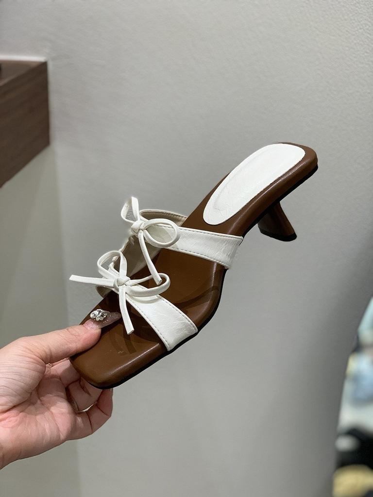 Hausschuhe mit hohen Absätzen Damen Oberbekleidung Sommer neu Französisch Retro sanfte Schleife mit Rock Sandalen schönes Temperament Sandalen