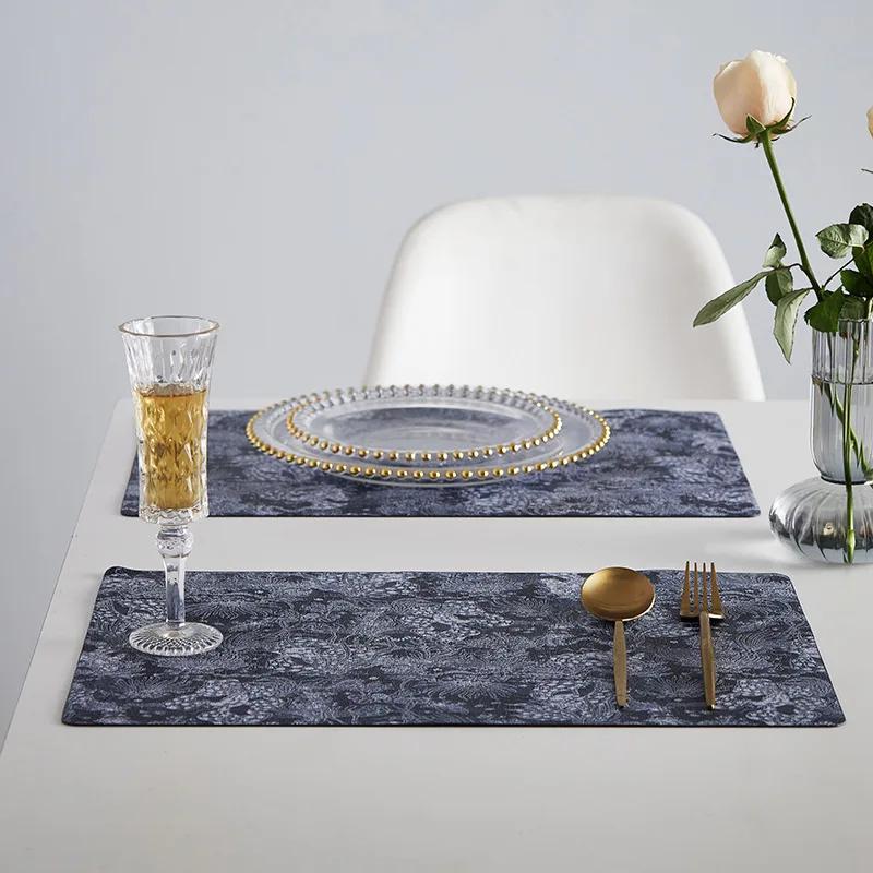 Embossed PVC Placemat Insulation Pad, Anti-Scald Table Protector, Oil-Resistant Leather Dining Mat, Bowl Pad for Kitchen Use