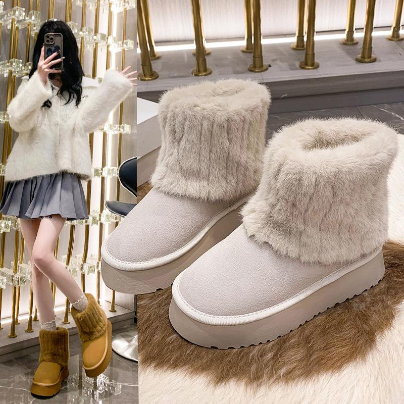 2024 Winter New Large Cotton Shoes with Thickened Short Tube Thick Bottom Warm Snow Boots Women Fur Integrated Women Shoes