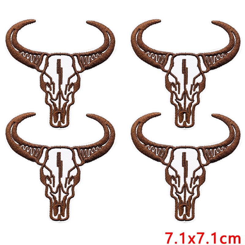 10pcs Wholesale Western Cowboys Embroidered Diy Hats Backpack Sewing Badges Greet Cow Head Patch Iron On Patches Stickers 