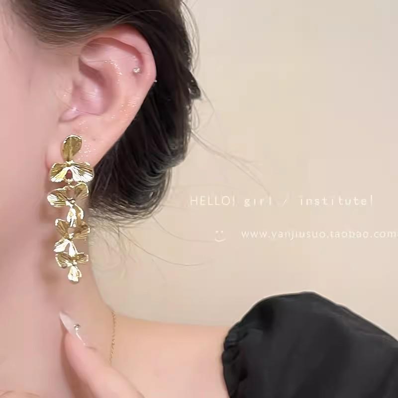 Lilac French Exaggerated Earrings Hong Kong Style Niche Light Luxury Personality Earrings Silver Needle Earrings