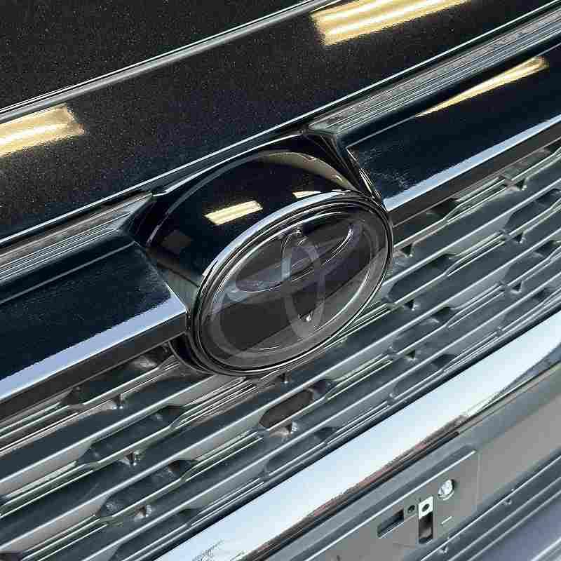 

Эмблема RAV4 50 серии дымчатая пленка темно-дымчатая самовосстанавливающаяся на заказ PPF предварительно вырезанная для конкретной модели автомобиля дизайн собственной разработки