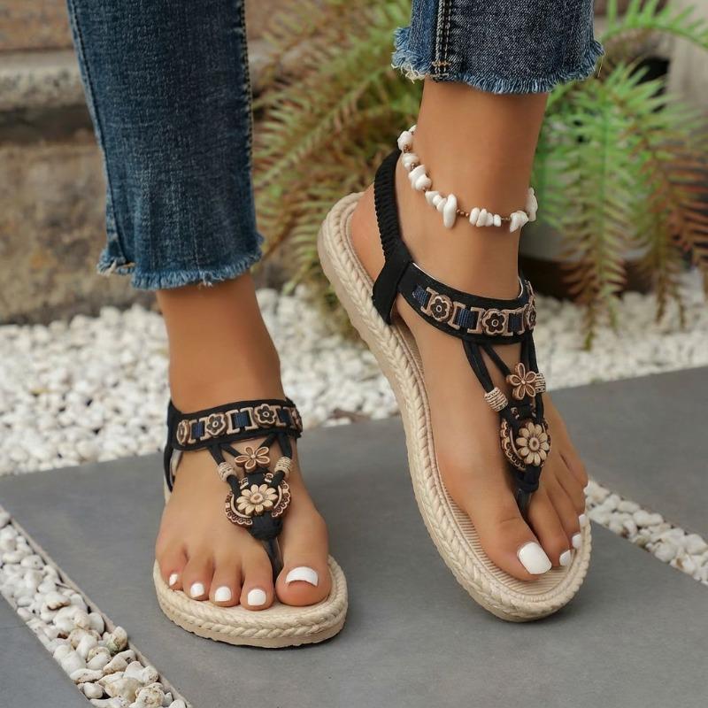 New Large-size Flat-bottomed Shoes for Women, Beach Sandals