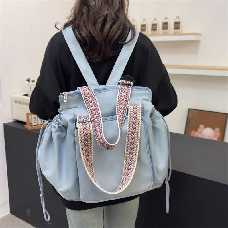 Hot-selling nylon women's bag 2025 Korean version of the new large-capacity shoulder bag travel tote bag mommy bag wholesale