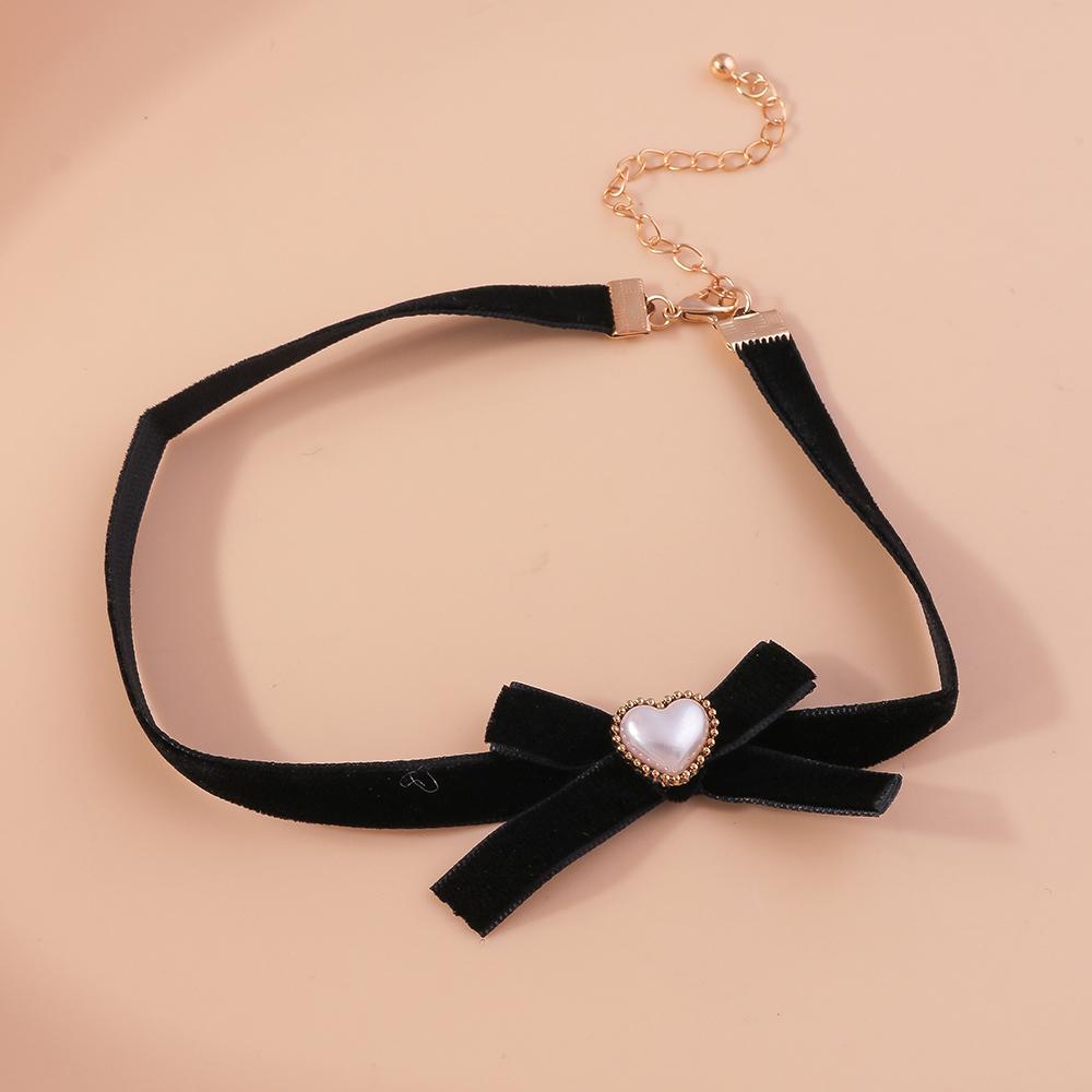 Fashion Black Bowknot Necklace Gothic Heart Lace Velvet Choker Necklaces for Women Girls Party Club Jewelry Gifts