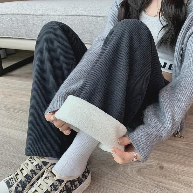 Women's High-Waist Corduroy Wide-Leg Pants: European Cotton Velvet, Autumn/Winter, Slim Drape, Plus Velvet, Casual Straight Fit.