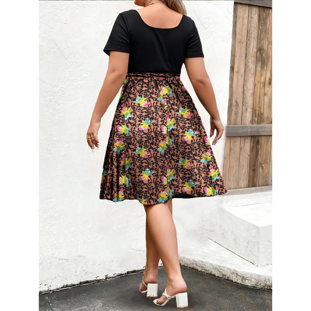 Women's Fashionable And Trendy Round Neck Short Sleeved Waist Print Dress In Plus Size