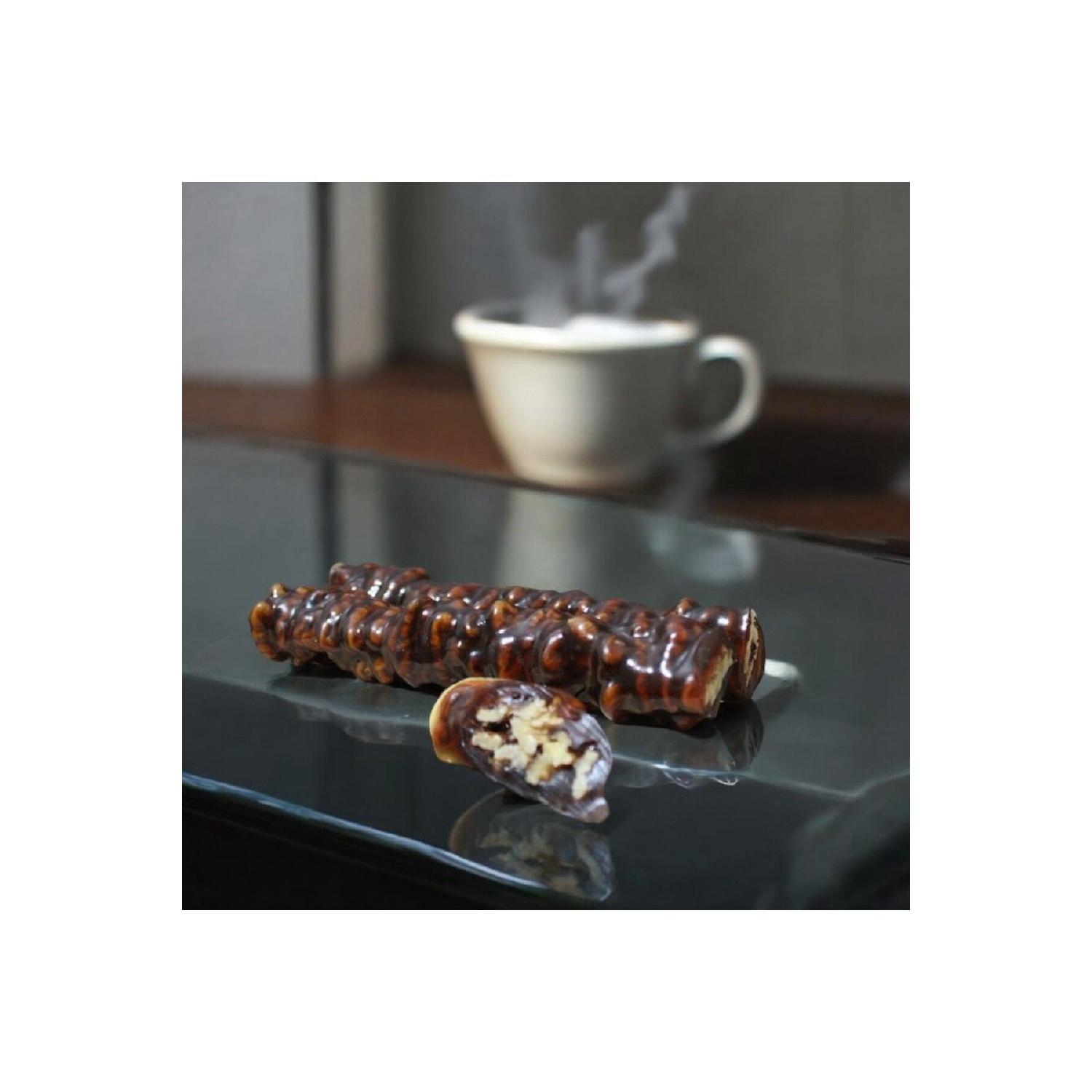 

Walnut Sucuk With Mulberry 1000 Gr (lokum Delight Pestil Molasses Kme Sucuk Orcik Sarma Roll Bundle)