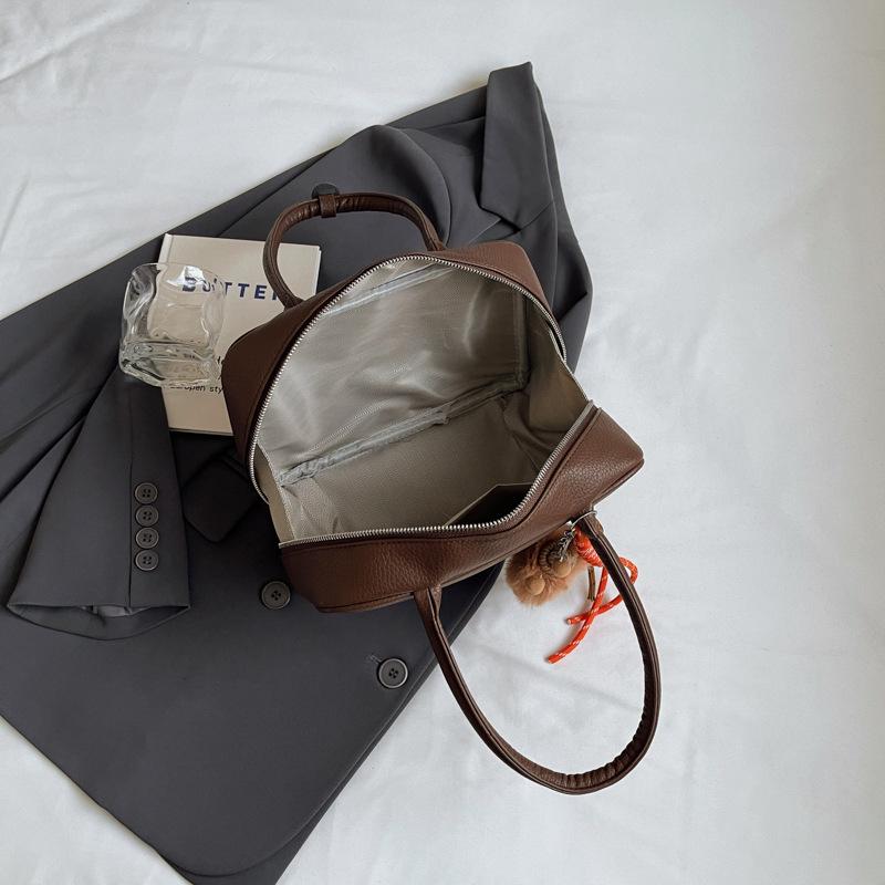 Autumn/Winter Large Capacity Niche Design Bowling Handbag - High Quality & Stylish