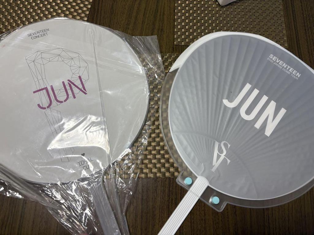 [USED] SEVENTEEN Jun Fan Set Comment Required