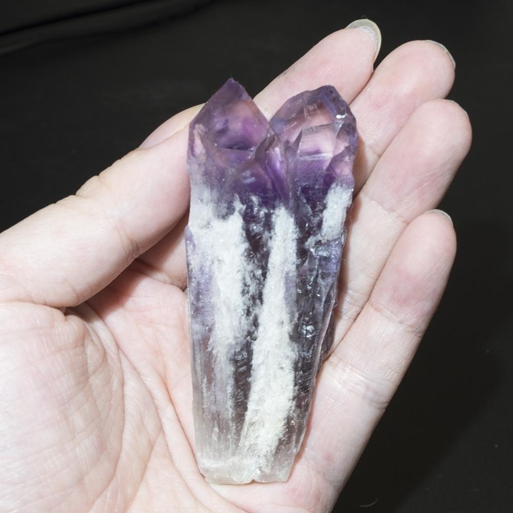 Natural Uruguay Amethyst Backbone Crystal Scepter Wand Single Point Cluster Crystal Wand Home Decoration Mineral Specimen Gift