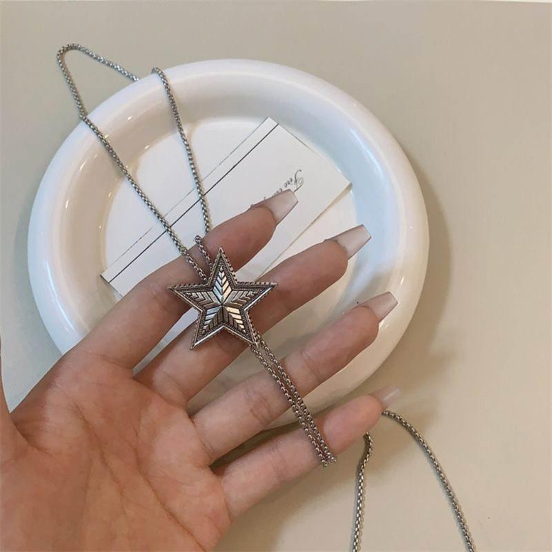 Stylish Alloy Star Necklace Simple Neck Jewelry Pullable Star Necklace Star Pendant Necklace Suitable for Party Daily