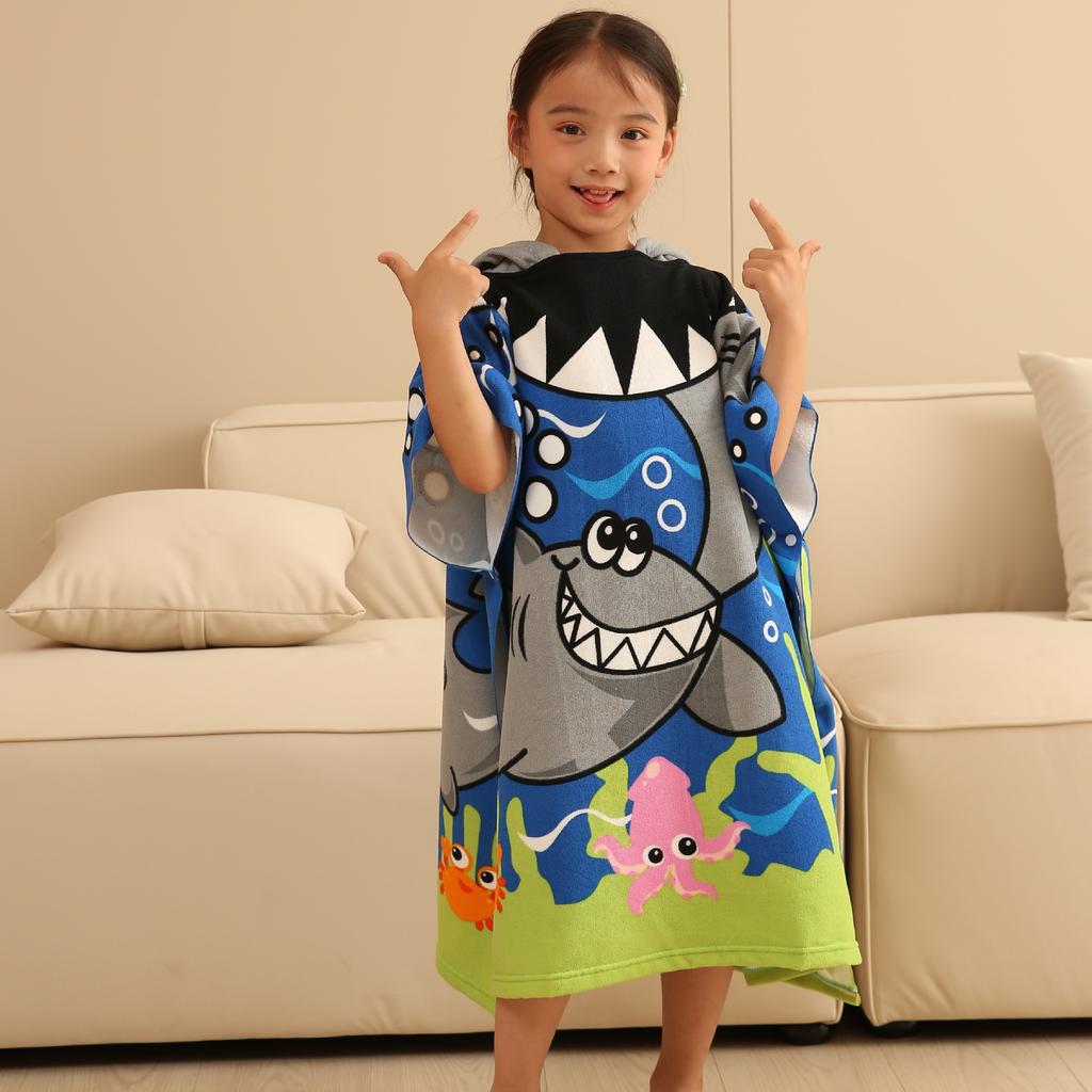 Sommer-Mikrofaser-Badeponcho mit Aufdruck für Kinder, Badetuch mit Kapuze, das nicht fusselt oder ausbleicht, Alter 2-10