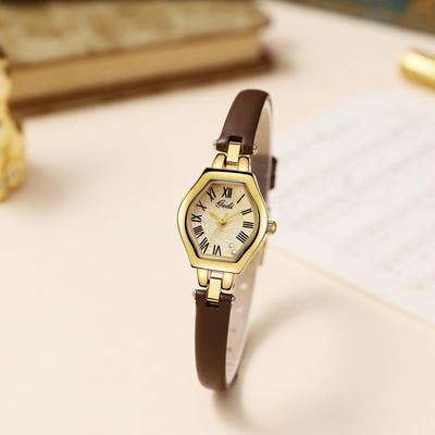 Gedi Damen Retro Stil Dünne Tonneau Quarz Uhr mit Echtlederarmband