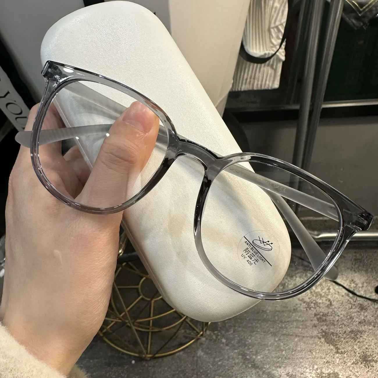 

No Makeup White Myopia Glasses Female Students Versatile Black Frame Ins High Value Ultra Light Anti Blue Flat Mirror Thin myopia glasses [50 degrees] очистить серый