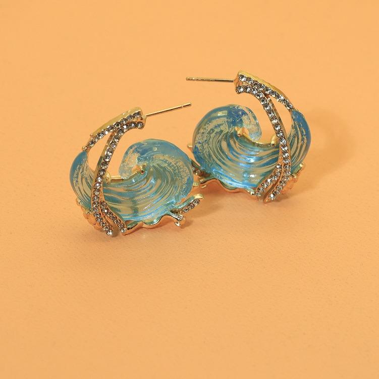 Sky Blue Sea Wave Jewelry Set: Resin Necklace, Earrings & Ring