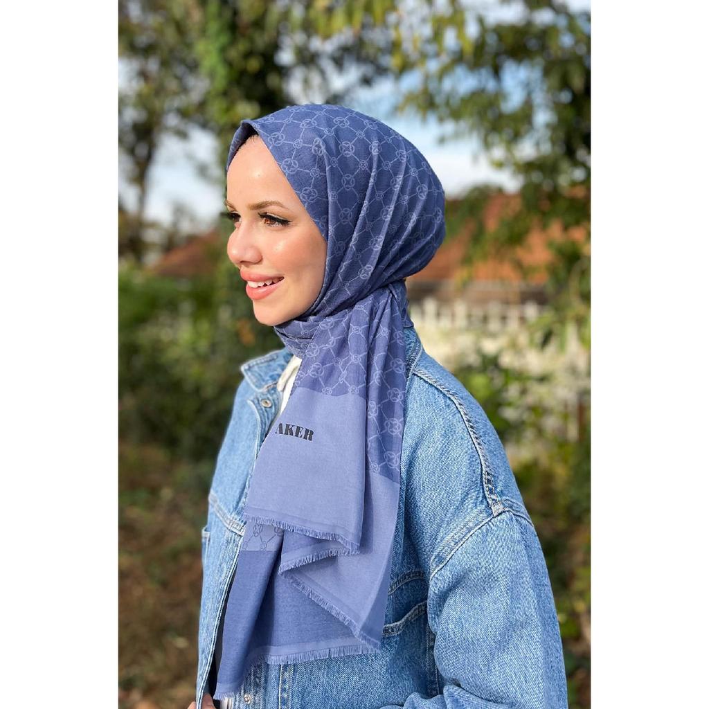 Elegance Monogram Shawl - 1090100-913 - Smoked