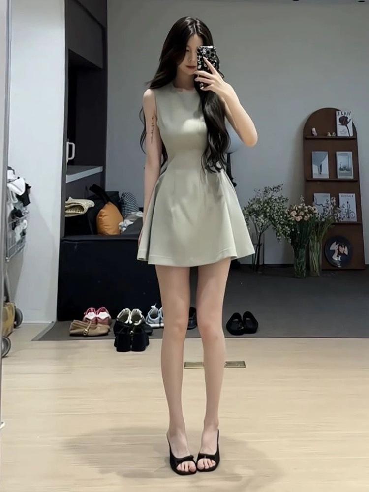 Women's French Style Sleeveless Black Dress - Summer Petite Waist-Cinched Tank Dress