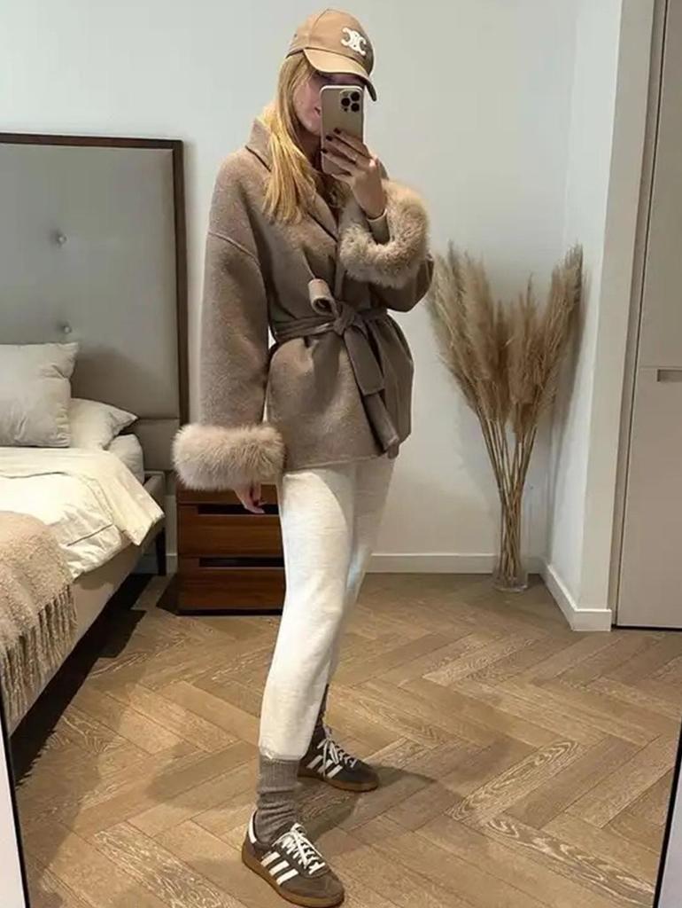 2025 A/W Women's French Tweed Short Coat with Fur Cuffs, V-neck, and Tie-waist - Solid Color.