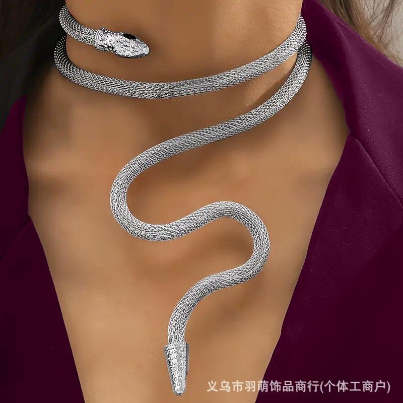 

necklace hot girl sexy snake shape twistable design sense necklace collar woman срібний