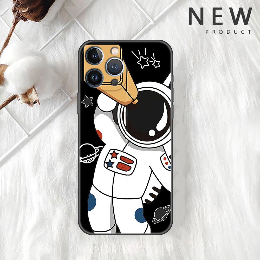 Urocze etui z astronautą dla Apple iPhone 14 11 13 12 Pro 7 XR X XS Max 8 Plus 6 6S 14Pro Czarne Miękkie Etui na Telefon