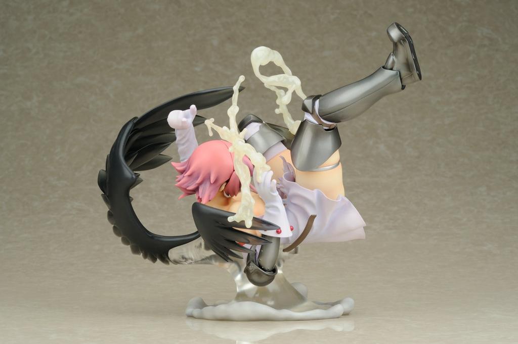 Blade Angel of Light Nanael 2P Color Scale PVC Queen's Ver. (1/6 Pre-painted Figure)