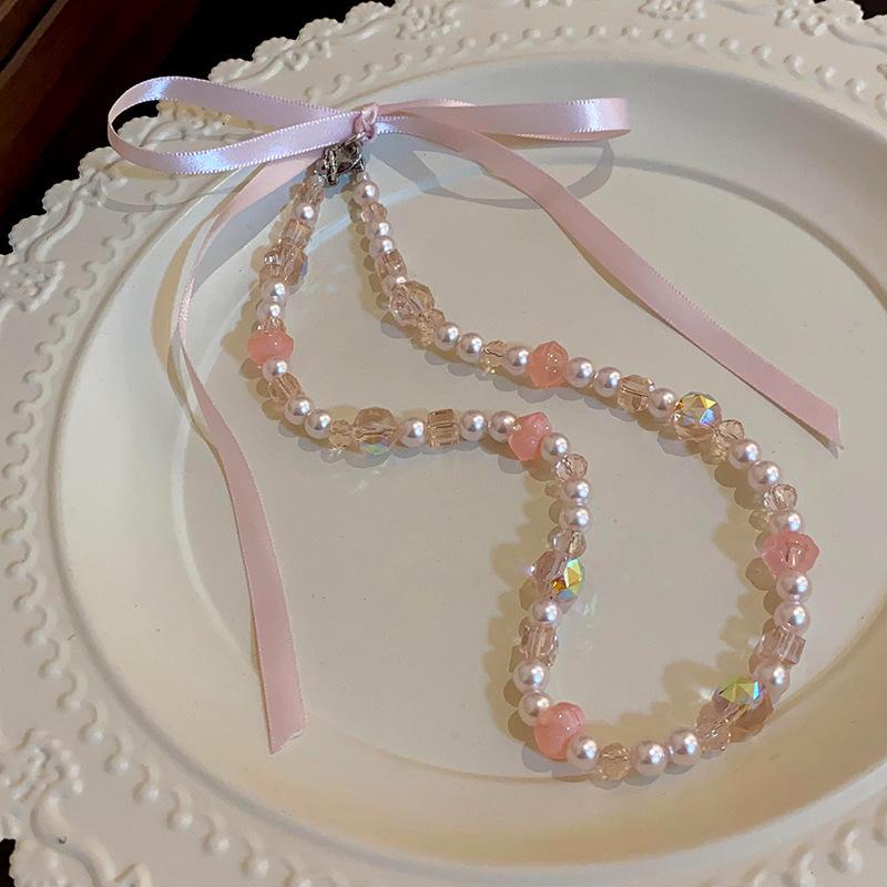 Dopamine Pearl Necklace: Retro Court Style Versatile Clavicle Chain for Women