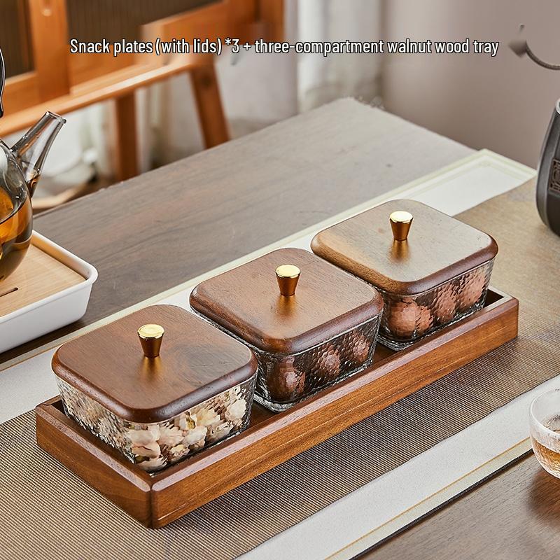 

HANDUNYOU Divided Ceramic Snack Plate with Lid and Wood Tray