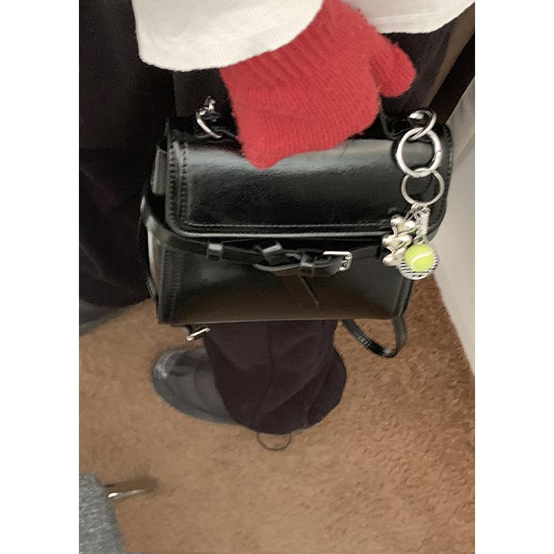 

This Handbag Is A High-end, Simple and Elegant Small Square Bag, A Multi-functional Casual Backpack small