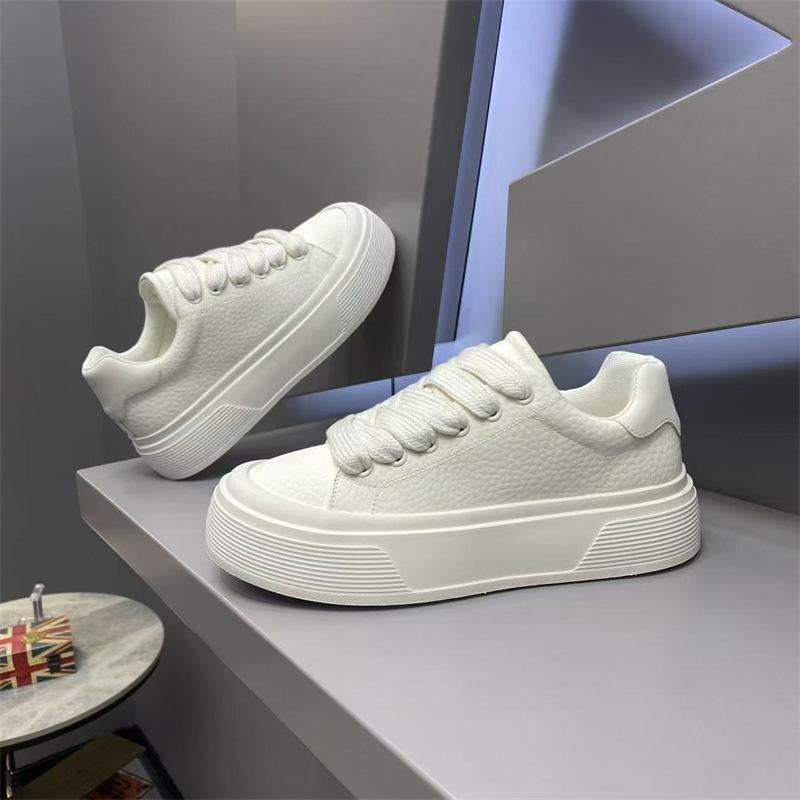 Men's shoes winter niche original casual board shoes youth thick sole heightening leather surface waterproof and non-slip sports shoes