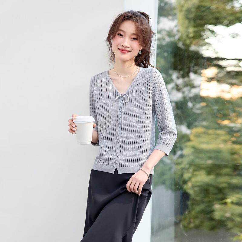Women s V-Neck Hollow Knit Drawstring Top M