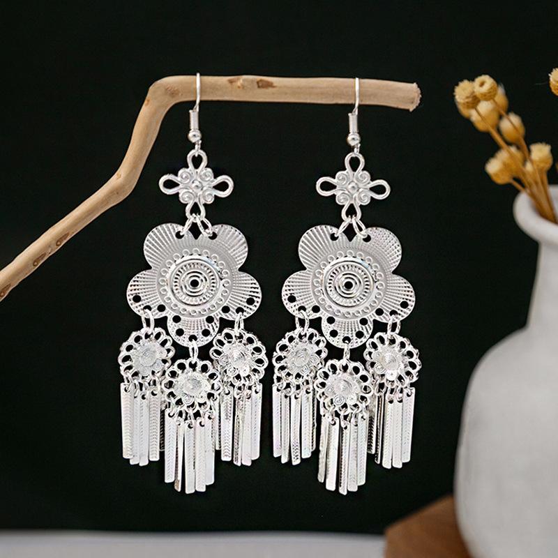 Vintage Miao Silver Minority Wind Earrings Personalized Bohemian Style Flower Long Fringed Earrings