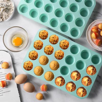 Silikon Muffin Kalıbı 24 Bardak Yapışmaz Kek Kalıbı Pişirme İçin Mini Yumurta Isırıkları Yüksek Isı Direnci Kolay Çıkarma Çok Yönlü Mini Kek Kalıbı
