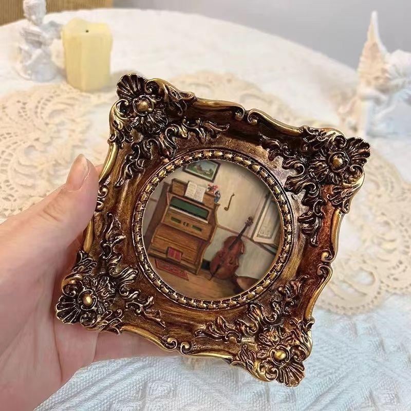Retro Picture Frame Art Oil Painting Frame Exquisite Handicrafts Table Oranemnt Office Decoration Best Gift for Christmas