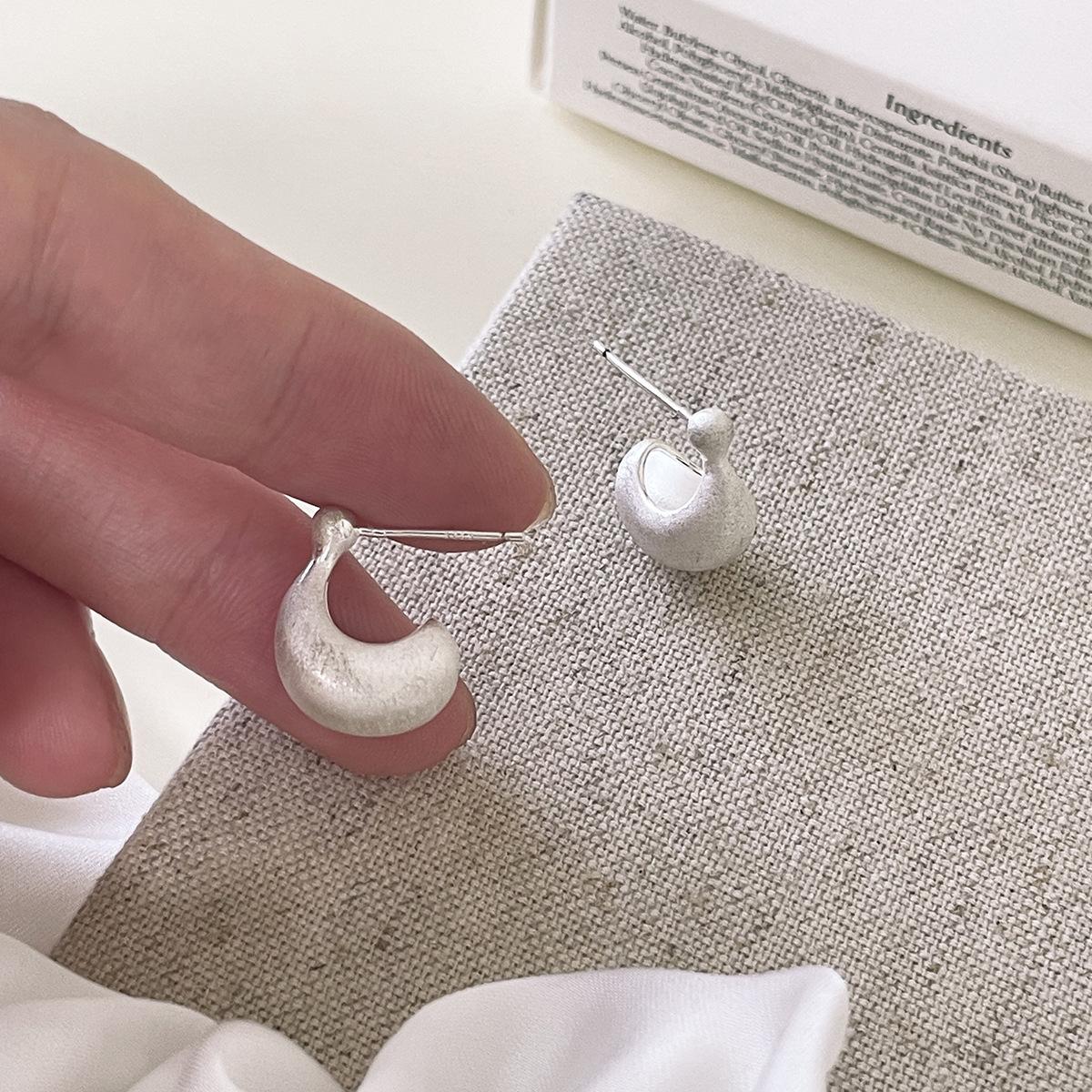 

925 silver needle minimalist geometric gold brushed stud earrings female niche design cold wind crescent earrings new earrings 925 silver needles