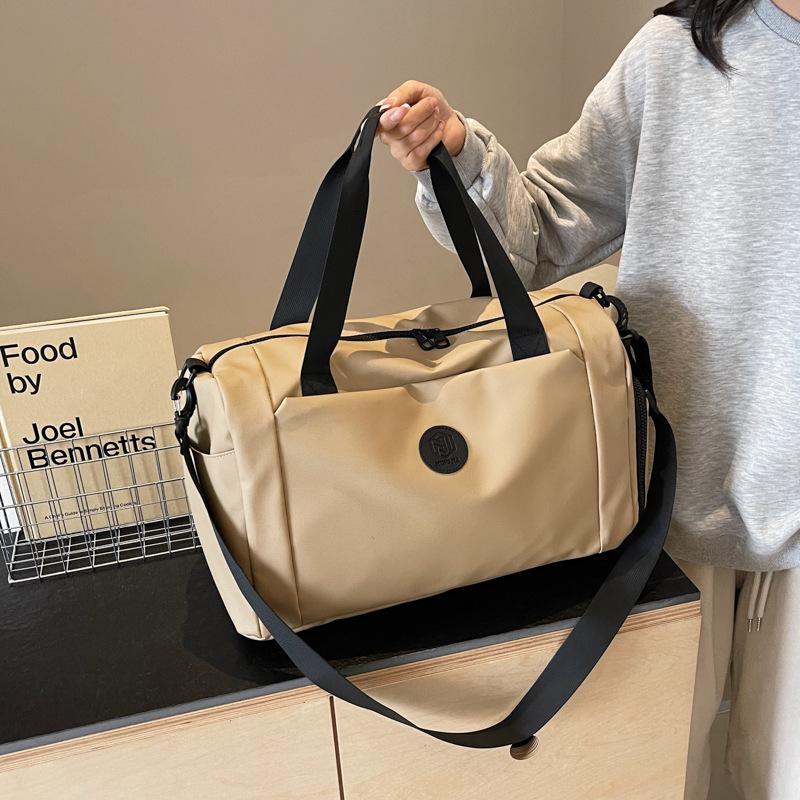 Large Capacity Stylish Travel Bag Fitness Bag Outdoor Leisure Short Distance Lightweight Hand-carrying Training Bag