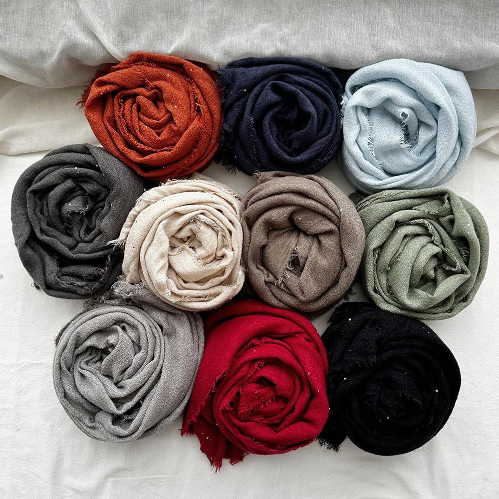 Source Retro dirty dyed sequined acrylic scarf women's four seasons are easy to match medium and long soft headscarf fringed shawl