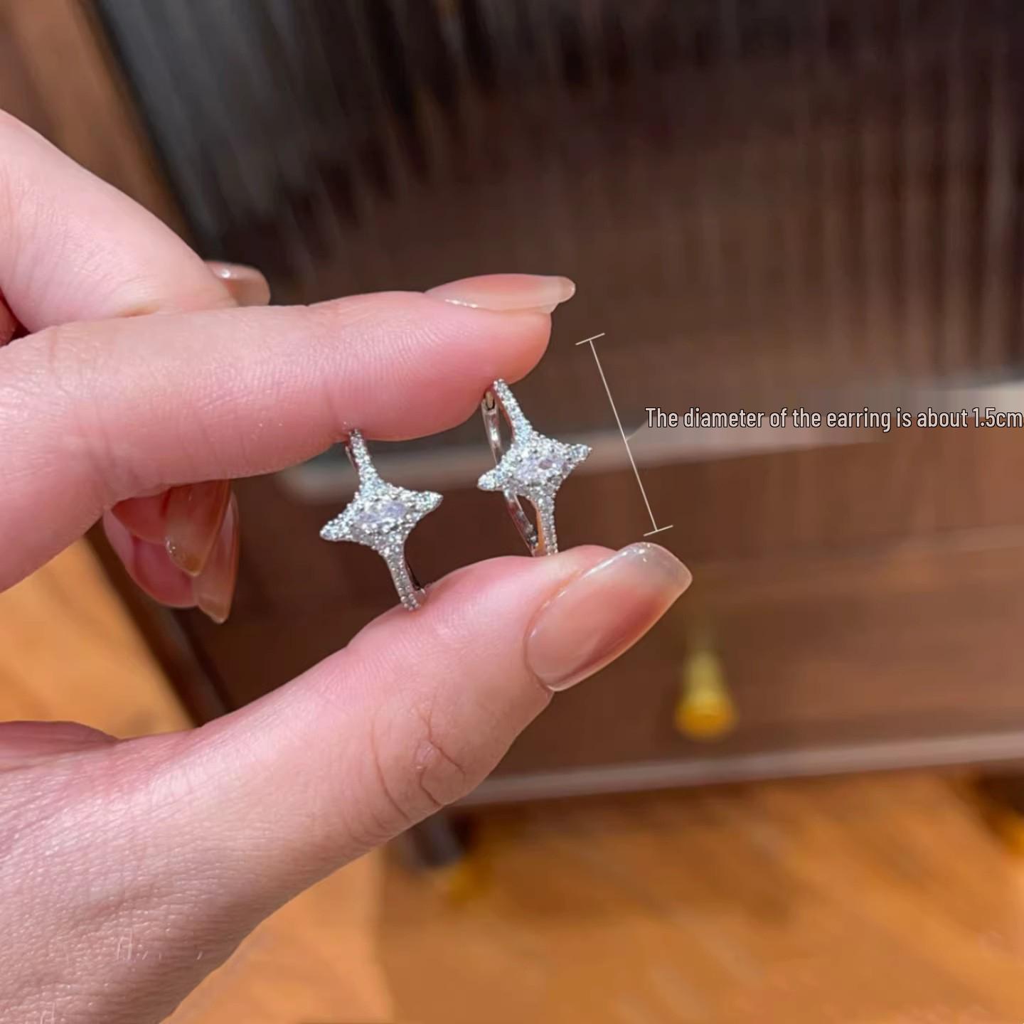 Exquisite French Silver Cubic Zirconia Starburst Ear Cuff: Unique Design with High-End Feel for Women